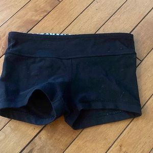 Reversible Ivivva girls athletic shorts